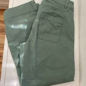 Old navy pants size 6